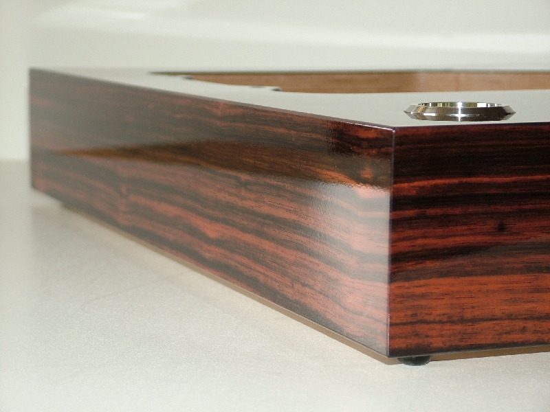 Garrard 301 Makassar 15